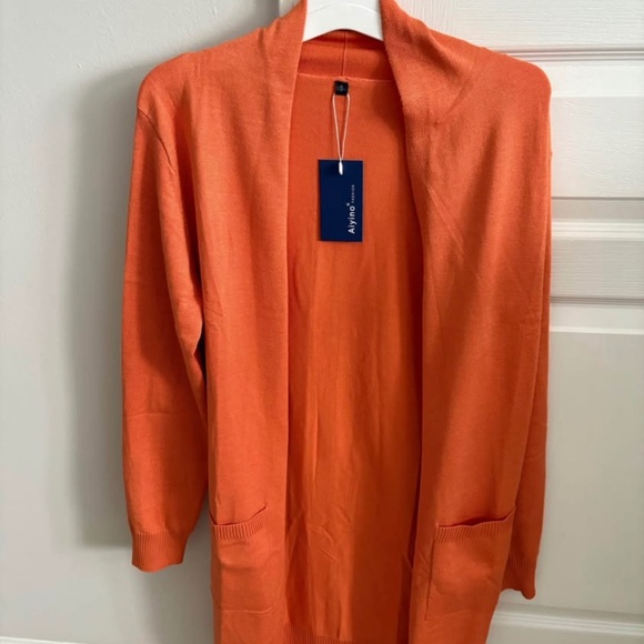 Ladies Cardigan - Picture 1 of 2